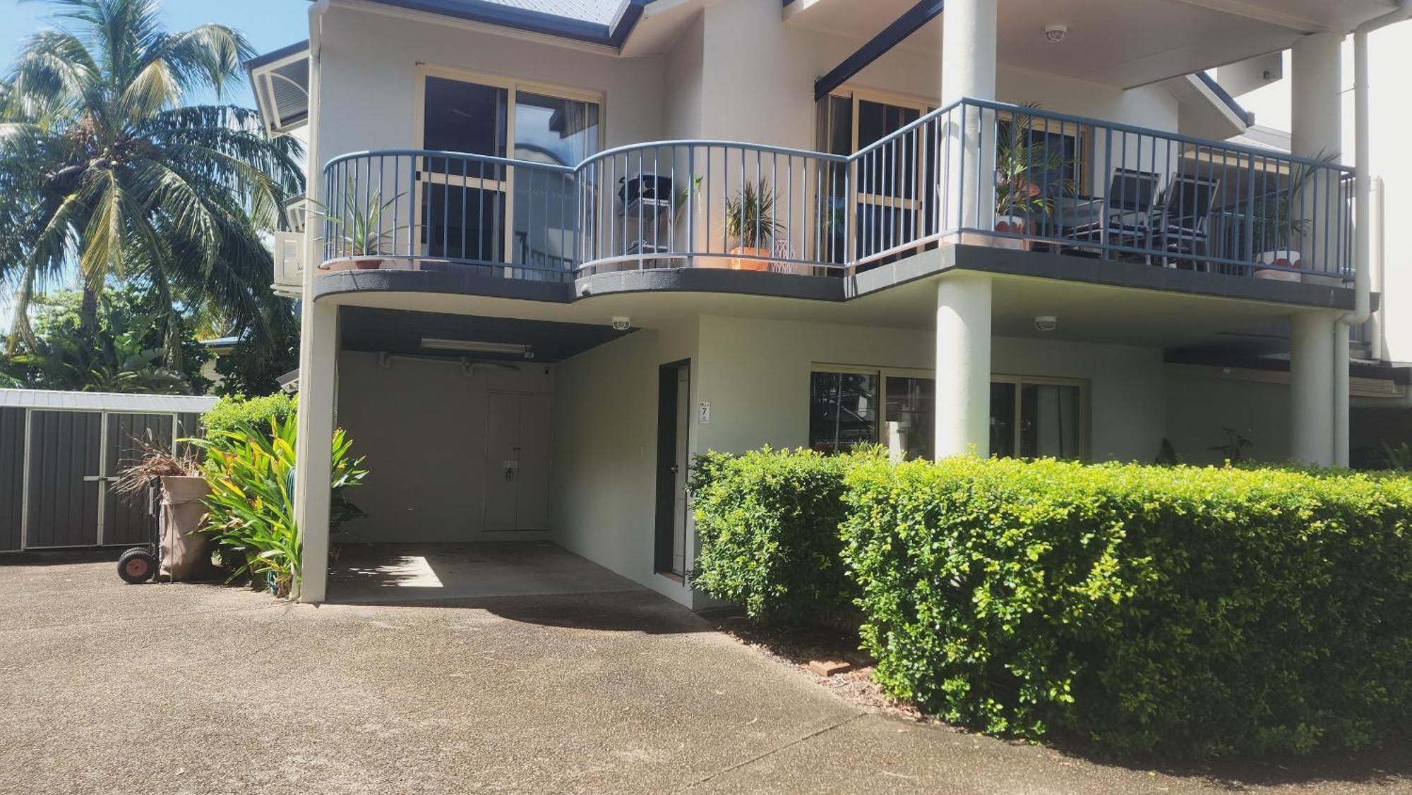 La Villa At Beach Court Airlie Beach Eksteriør billede